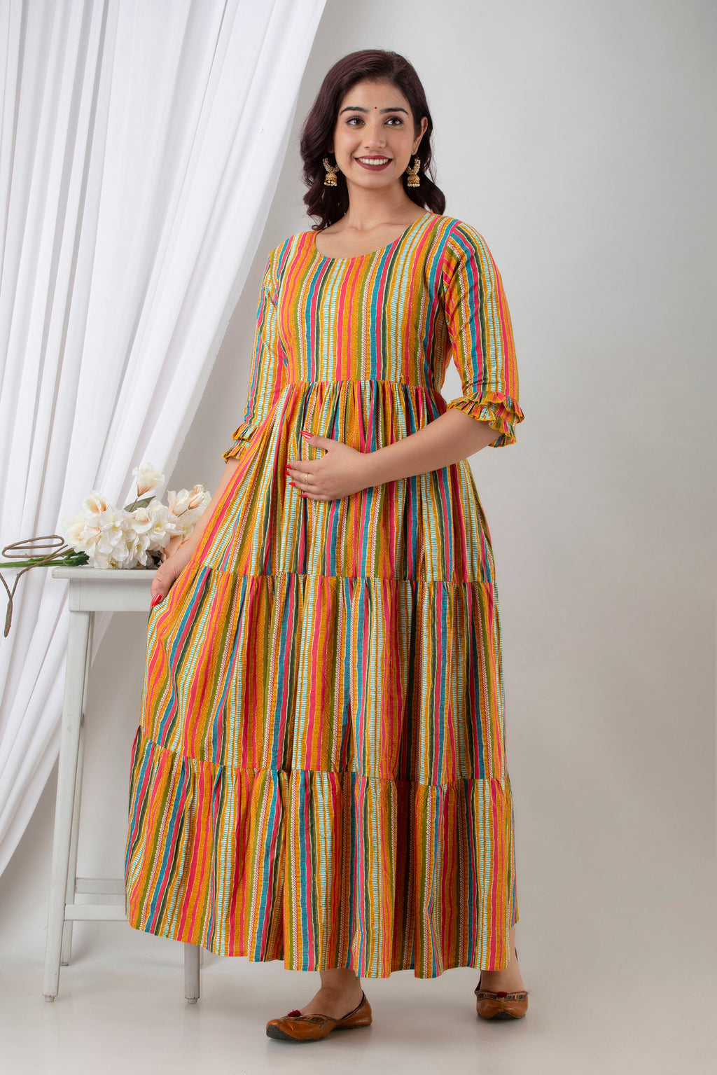 HENAL G-H362 multicolour striped maternity dress: three-quarter front view.
