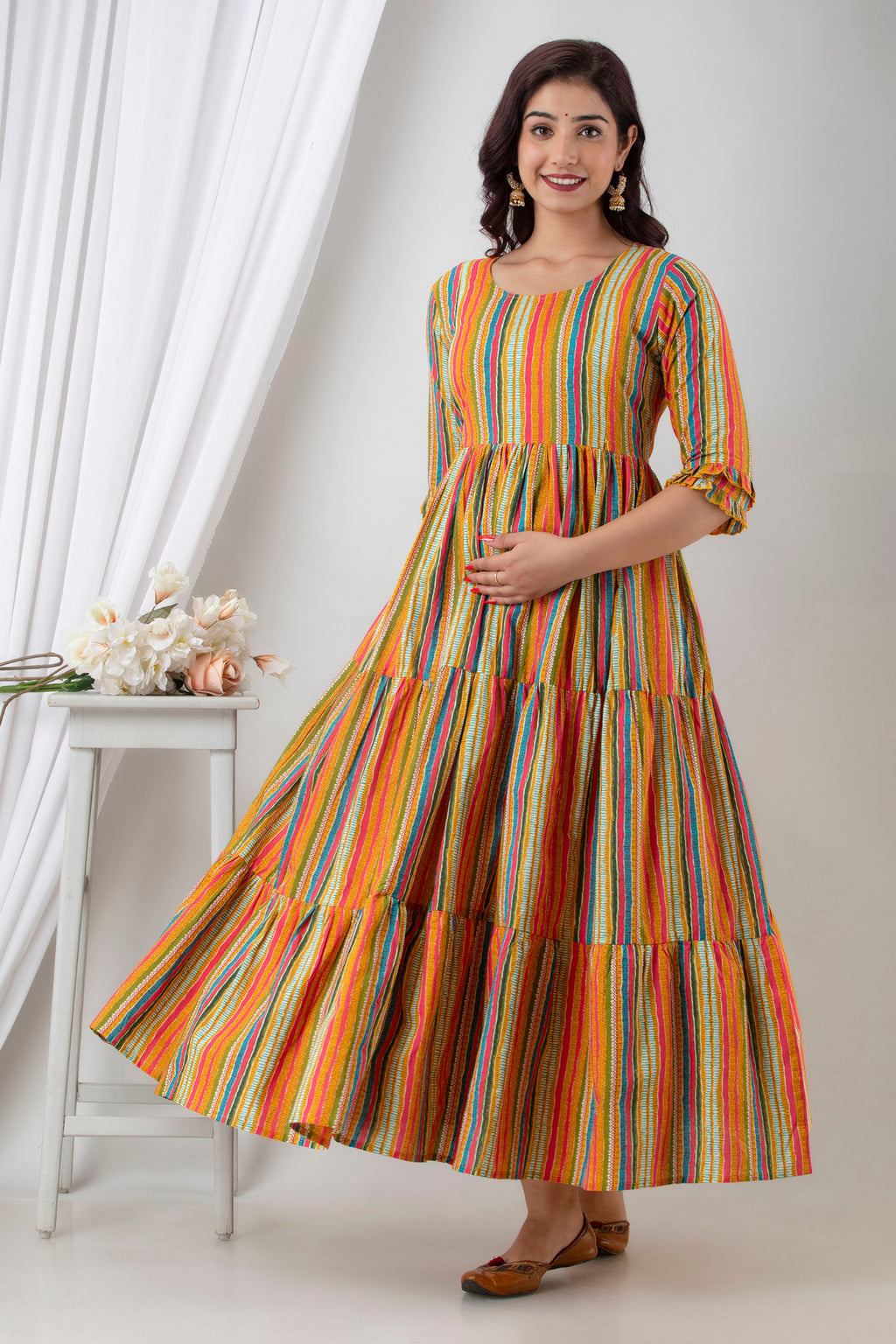 HENAL G-H362 multicolour striped maternity dress: angled flared-skirt pose.