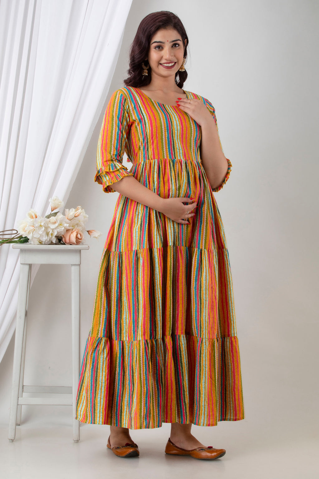 HENAL G-H362 multicolour striped maternity dress: front alternate hands pose.