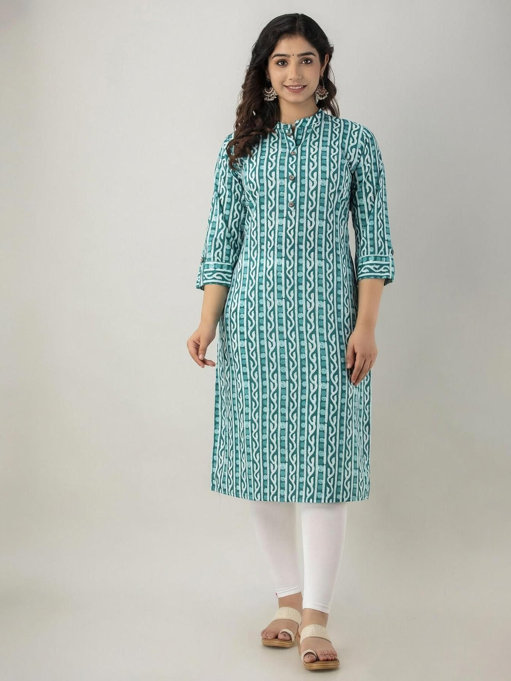 HENAL H355 garment showing light green vertical print, straight silhouette, three-quarter sleeves.
