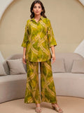 HENAL H2515 Olive co-ord set. Full-length front view of green leaf-print shirt and trousers.