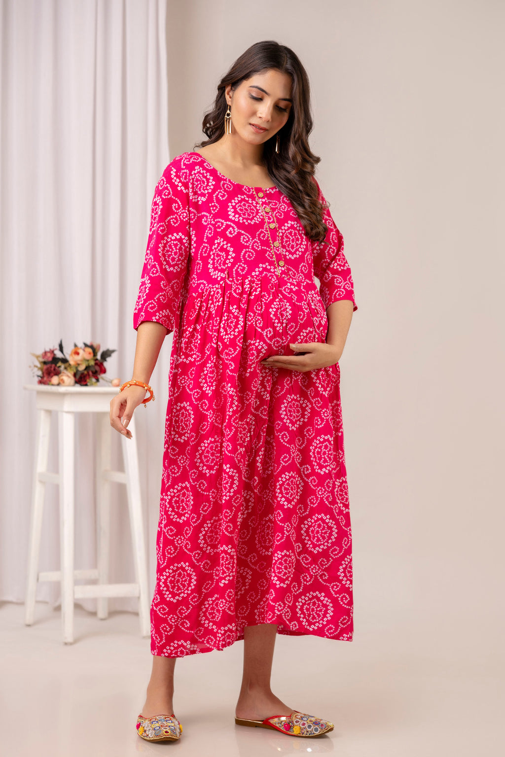 HENAL PK53 Pink maternity and nursing kurta: full-length maternity pose.