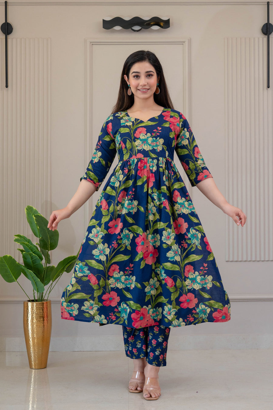 Henal Women Kurta Palazzo Set